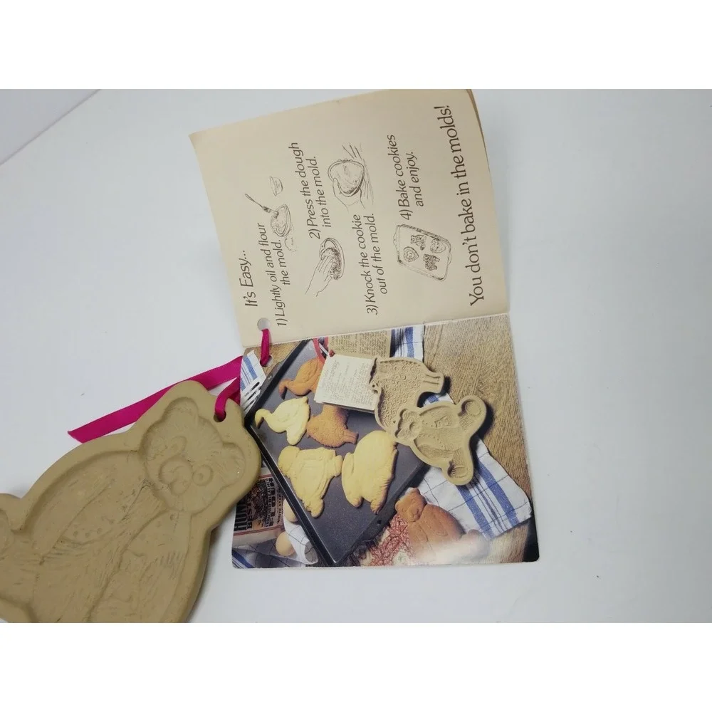 Brown Bag Cookie Art Mold 1984  Teddy Bear
